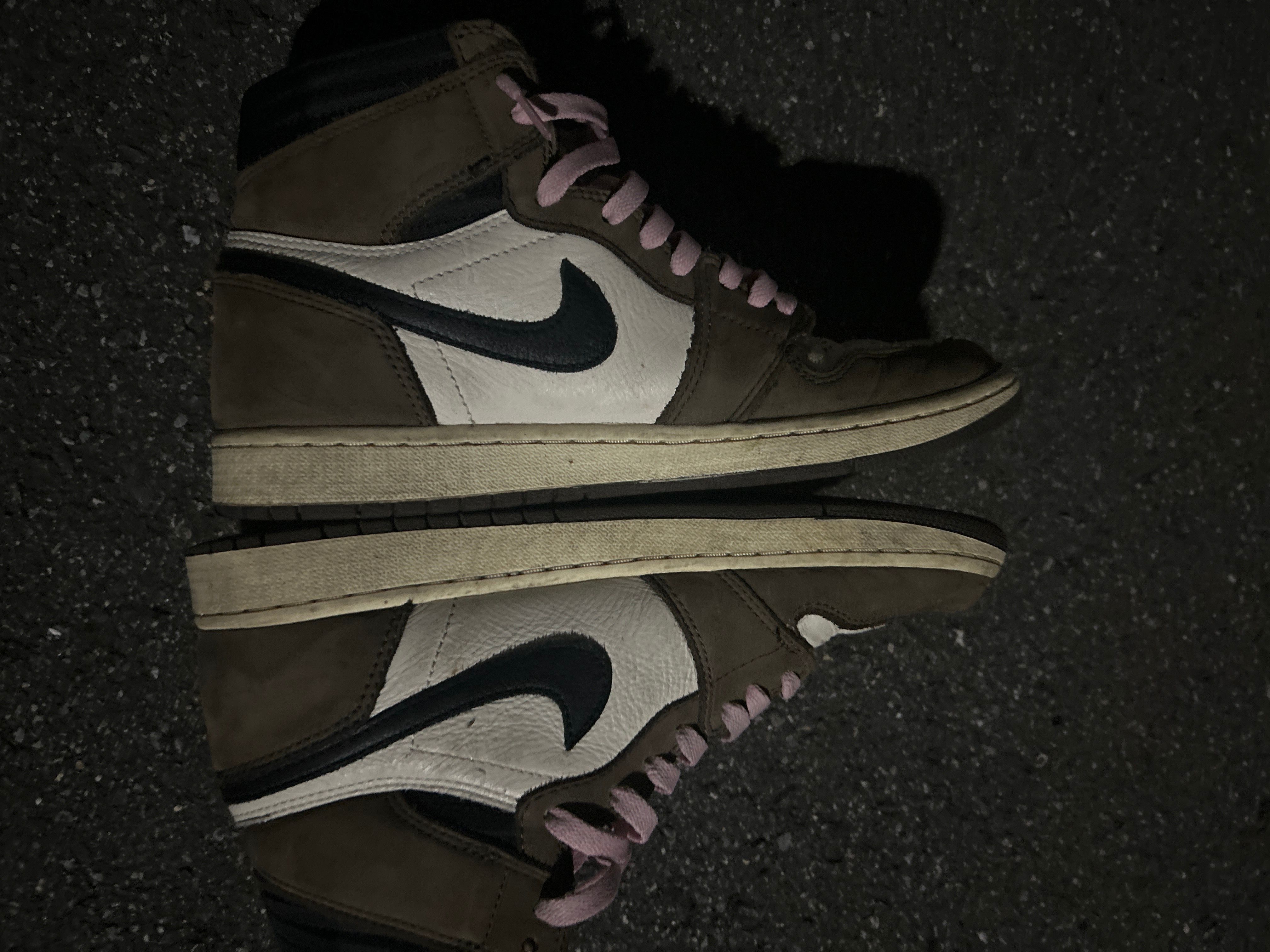 Travis Scott × Nike Air Jordan 1 Retro High OG TS SP "Sail/Dark Mocha"