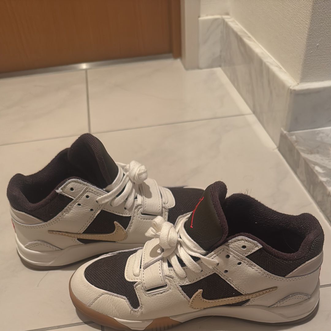Travis Scott × Nike Jordan Jumpman Jack TR "Sail and Dark Mocha"