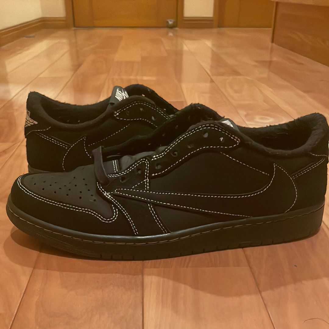 Travis Scott × Nike Air Jordan 1 Low OG SP "Black Phantom"