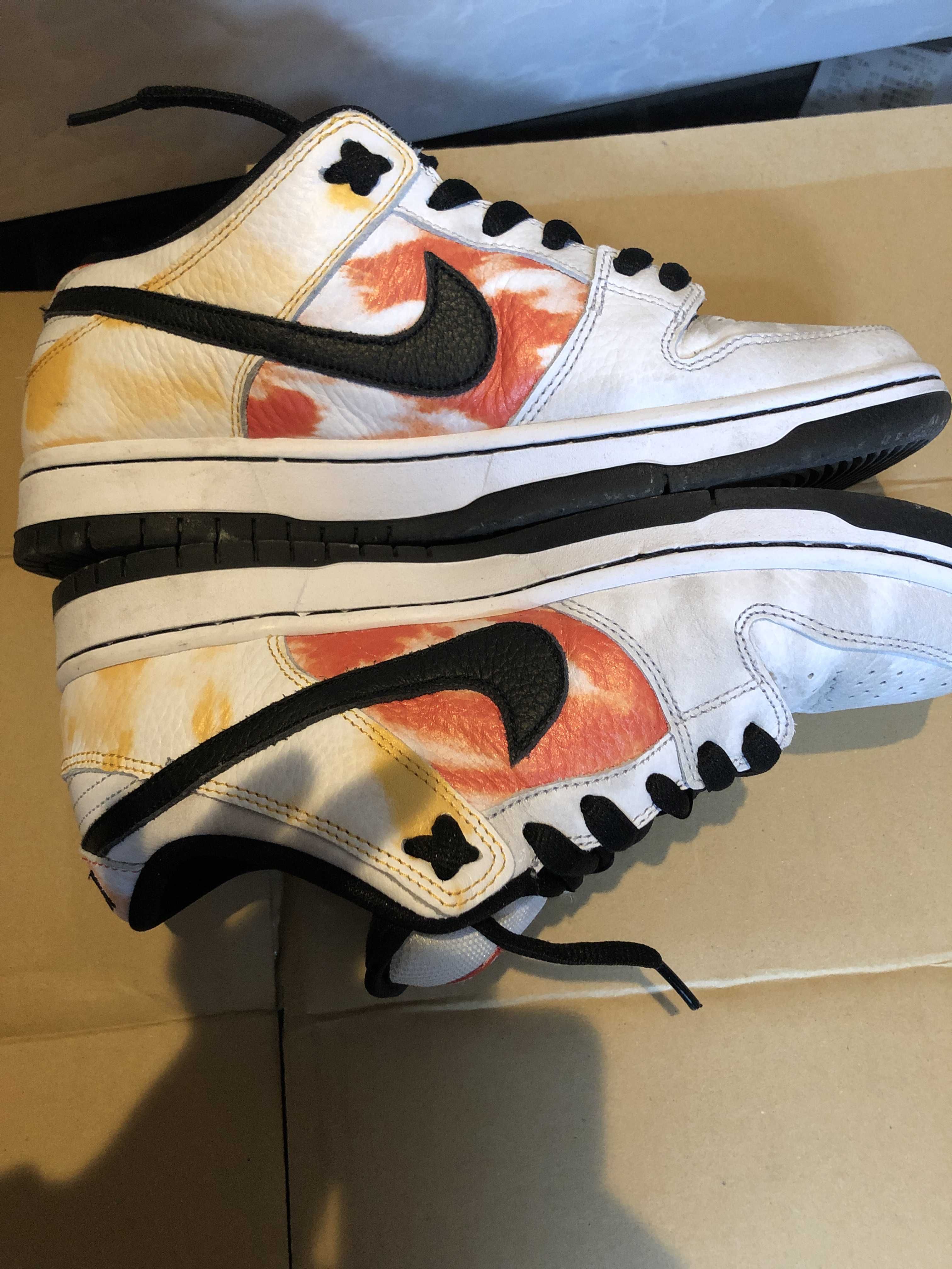 Nike SB Dunk Low "Raygun Tie-Dye/White"