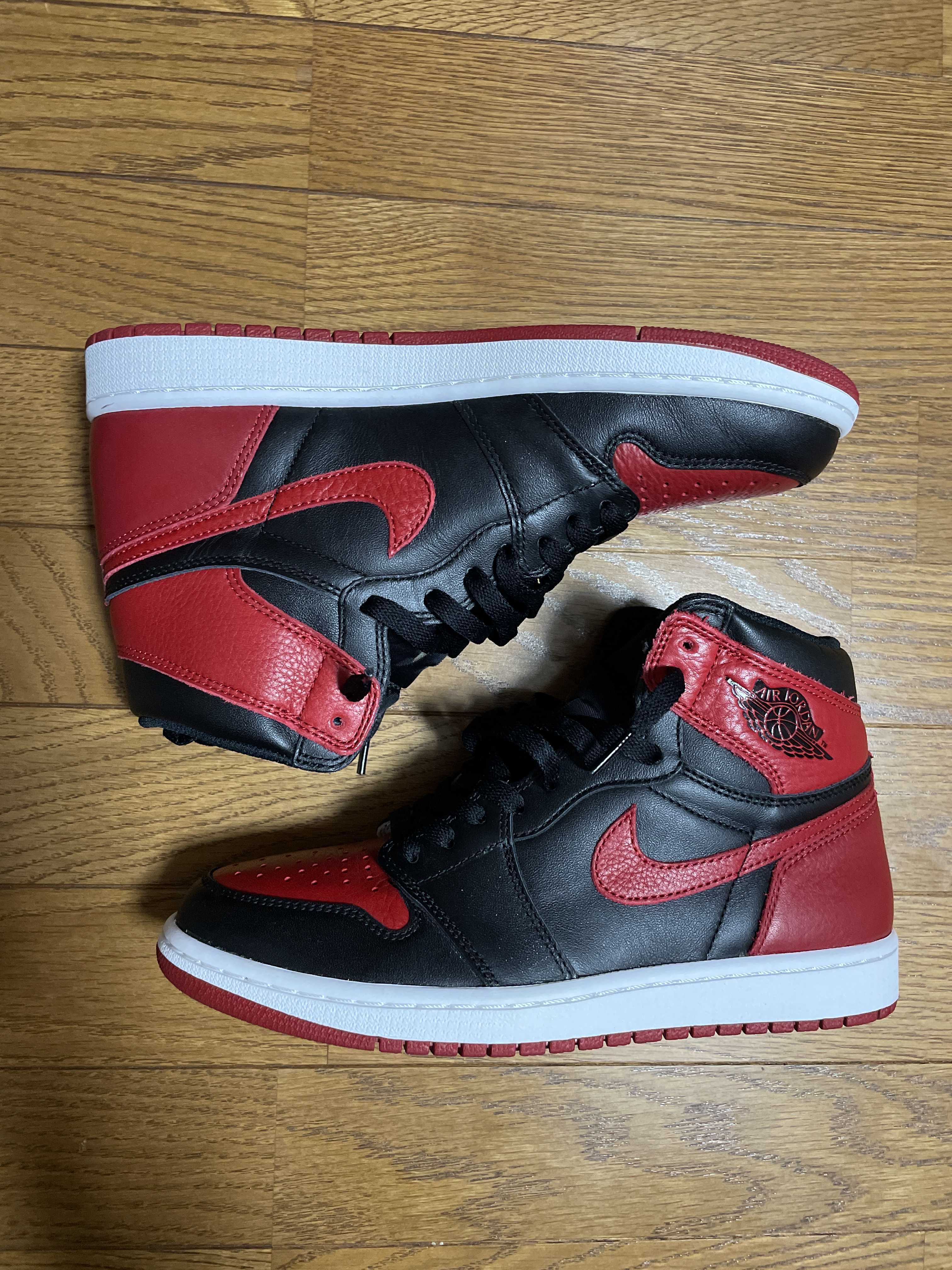 Nike Air Jordan 1 Retro High OG "Bred/Banned" (2016)