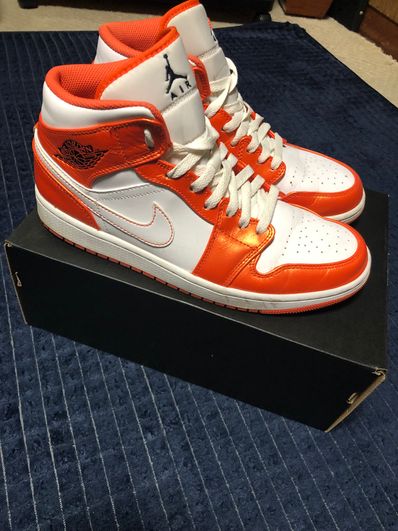 NIKE AIR JORDAN MID "ORANGE/WHITE"