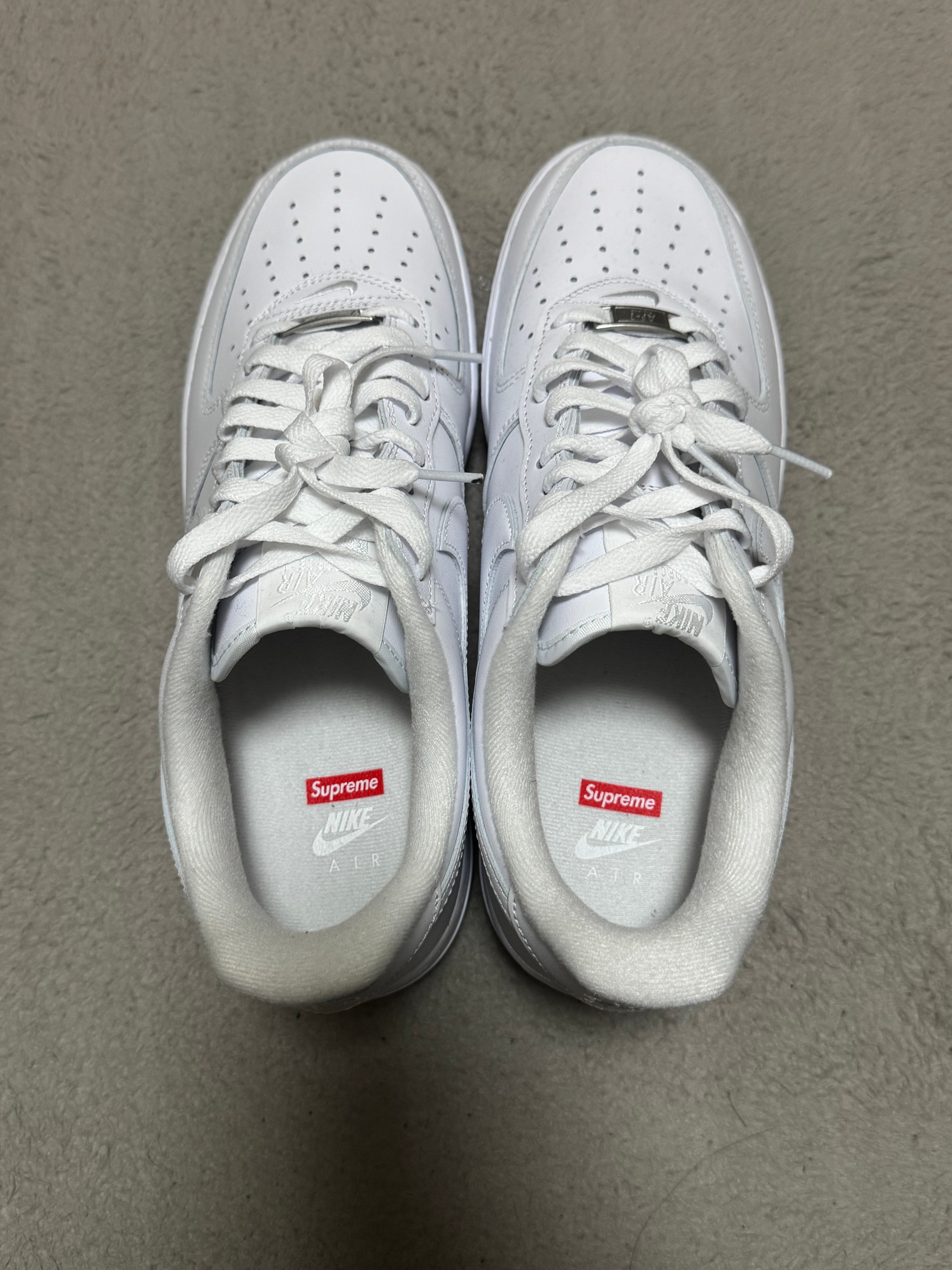 Supreme × Nike Air Force 1 Low "White"