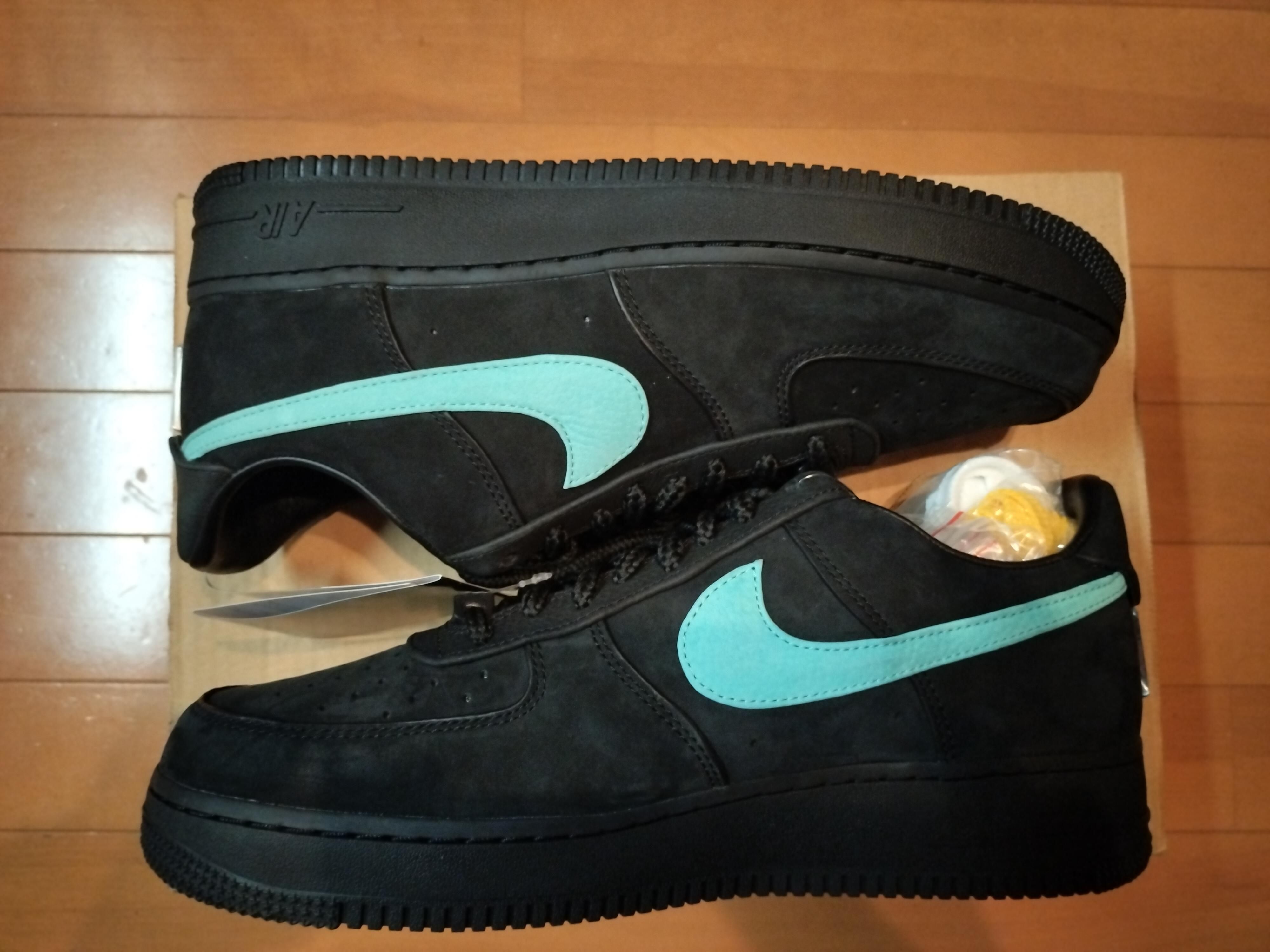 Tiffany & Co. × Nike Air Force 1 Low "1837"