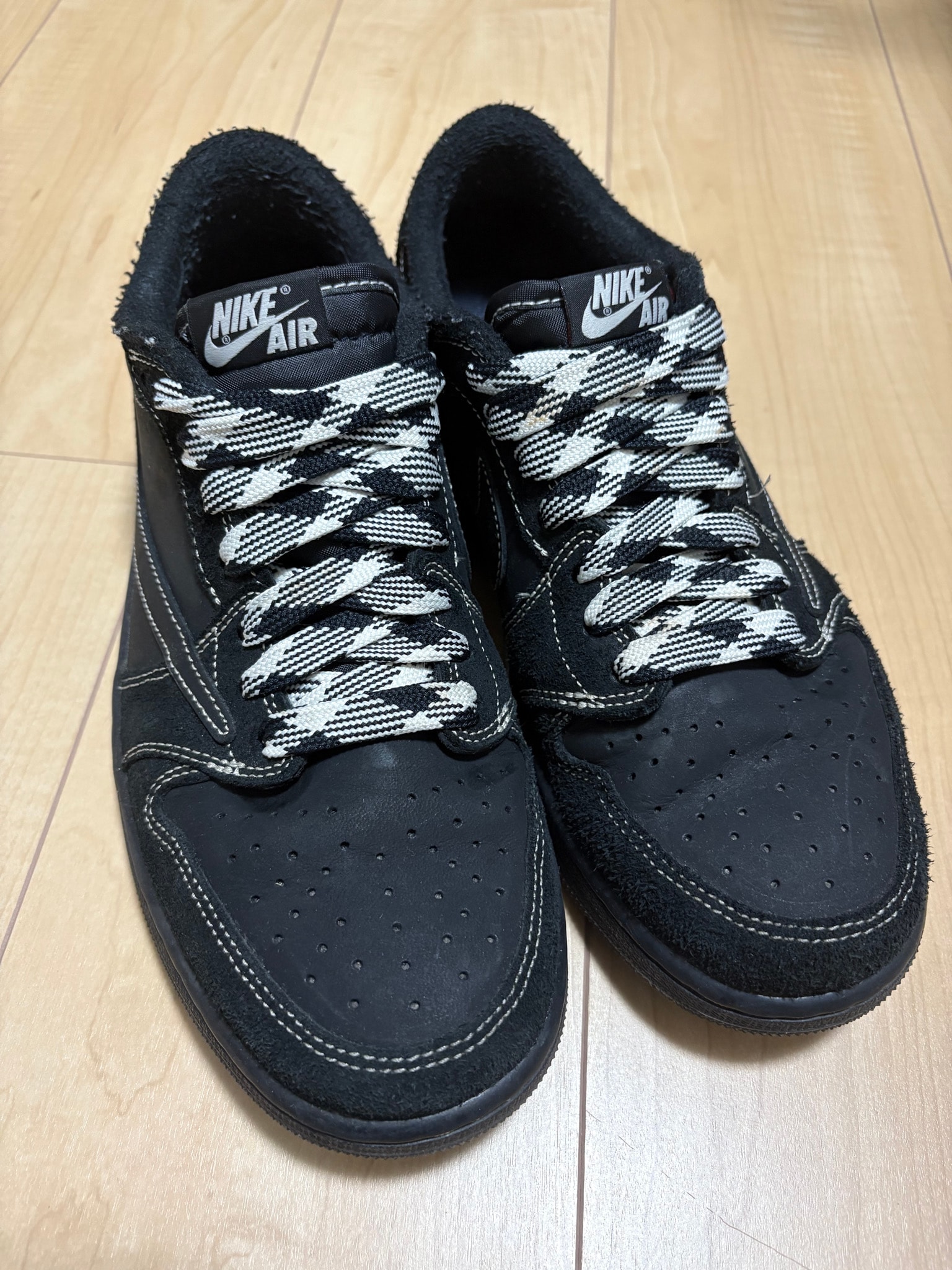 Travis Scott × Nike Air Jordan 1 Low OG SP "Black Phantom"