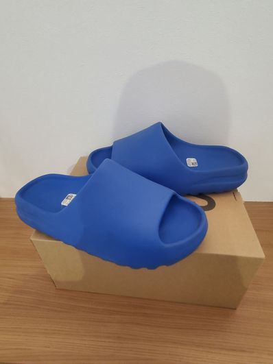 adidas YEEZY Slide "Azure"