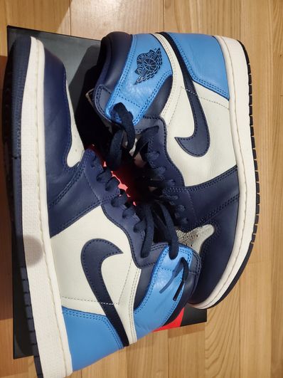 Nike Air Jordan 1 Retro High OG "Obsidian/University Blue"