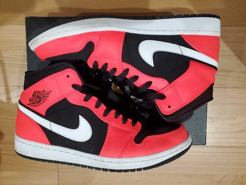 Nike Air Jordan 1 Mid "Infrared 23"
