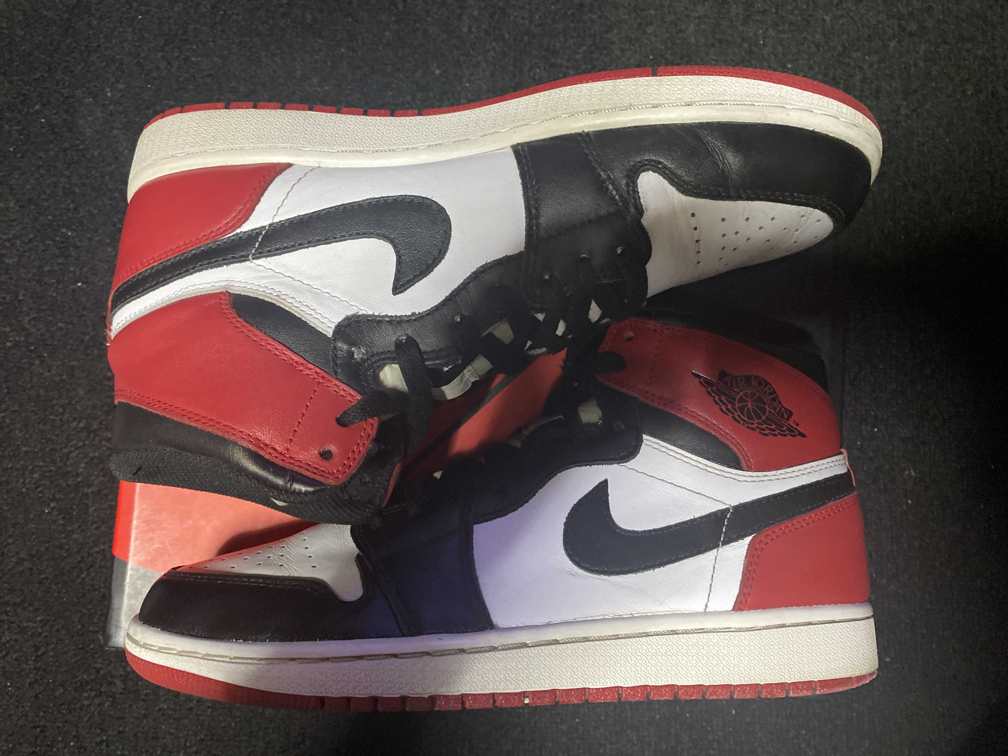 Nike Air Jordan 1 Retro High OG "Black Toe" (2013)