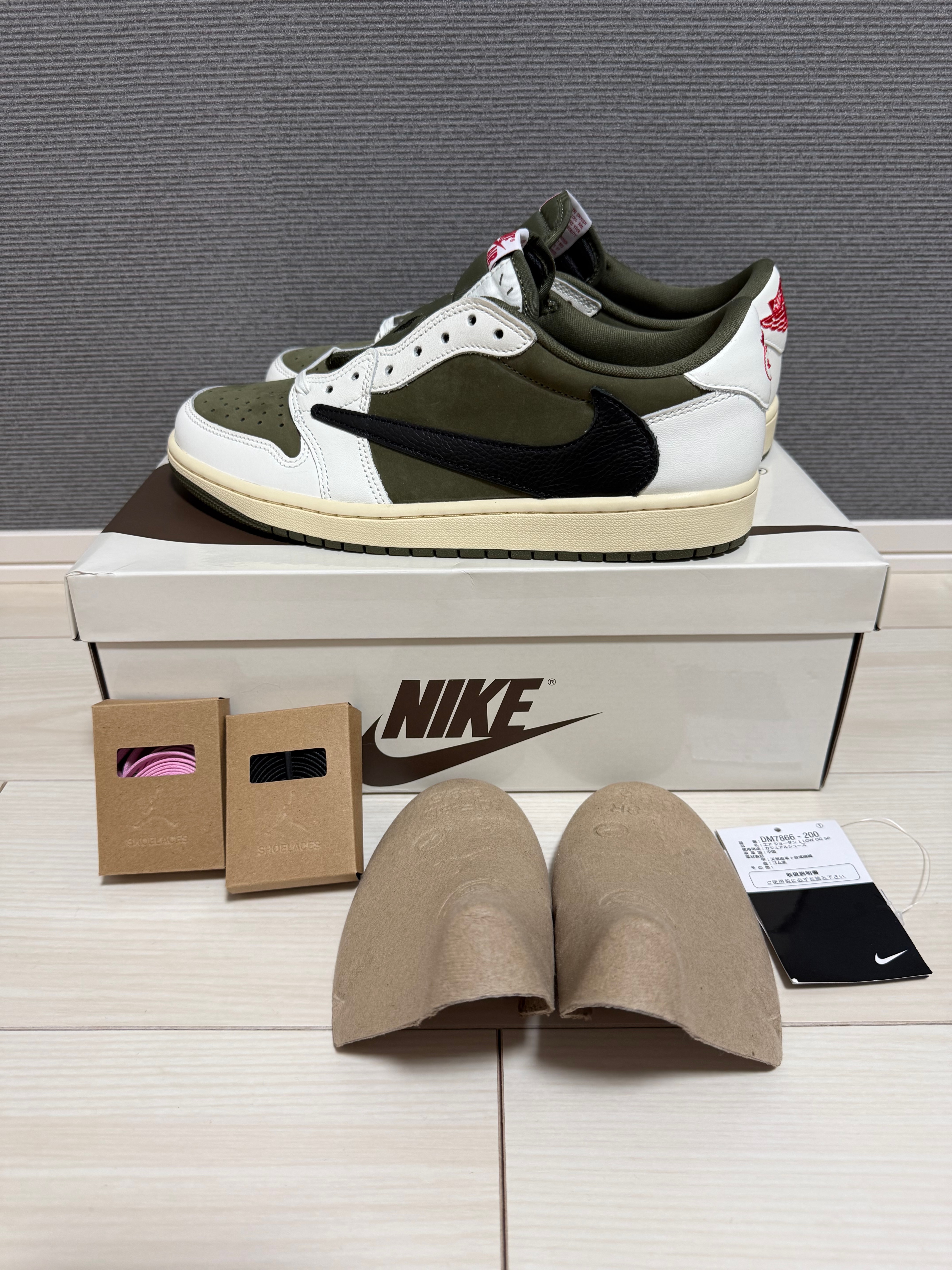 Travis Scott × Nike Air Jordan 1 Low OG SP "Reverse Olive"