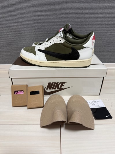 Travis Scott × Nike Air Jordan 1 Low OG SP "Reverse Olive"