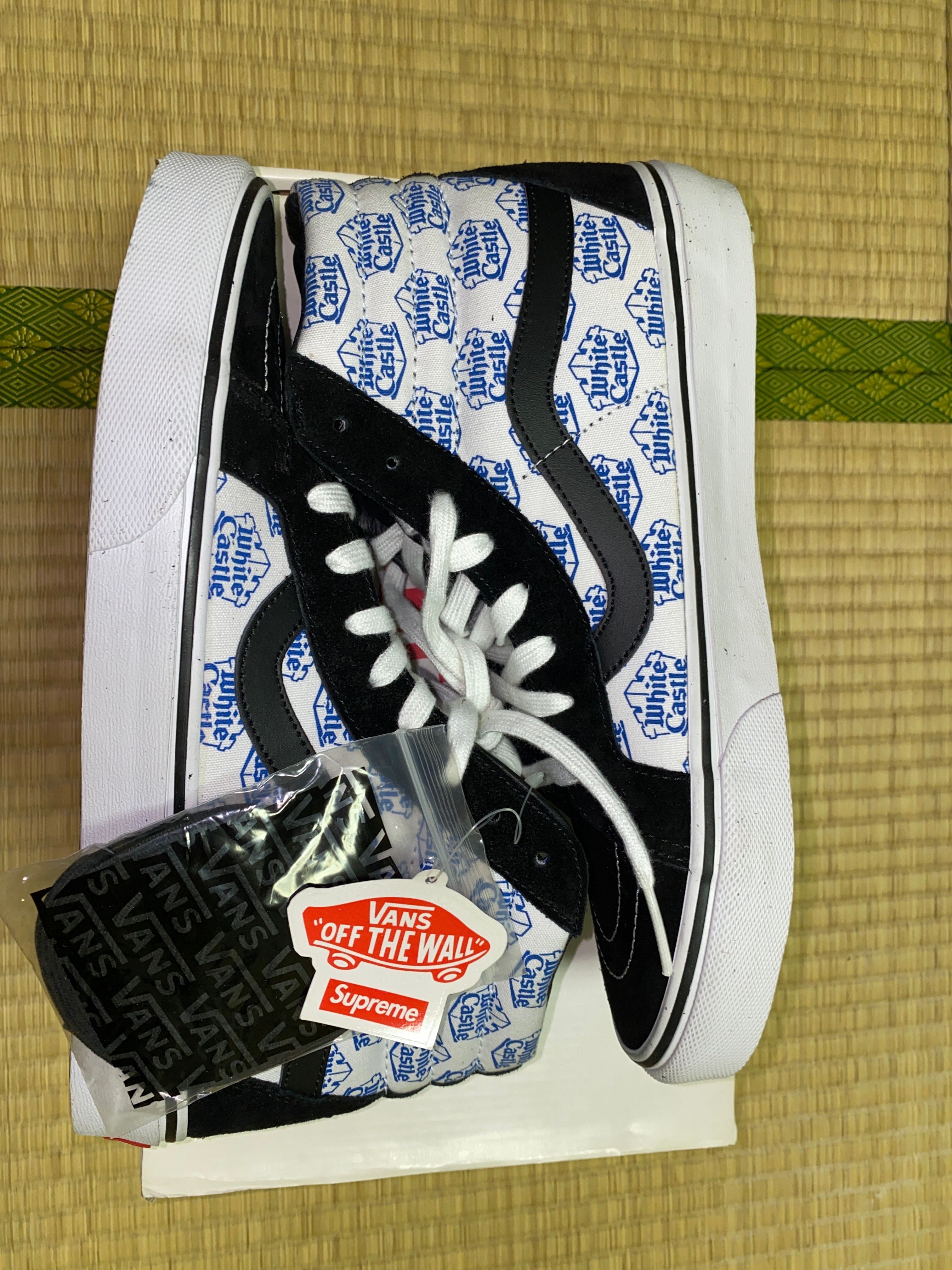 White Castle × Supreme × Vans SK8-Hi "White/Black"