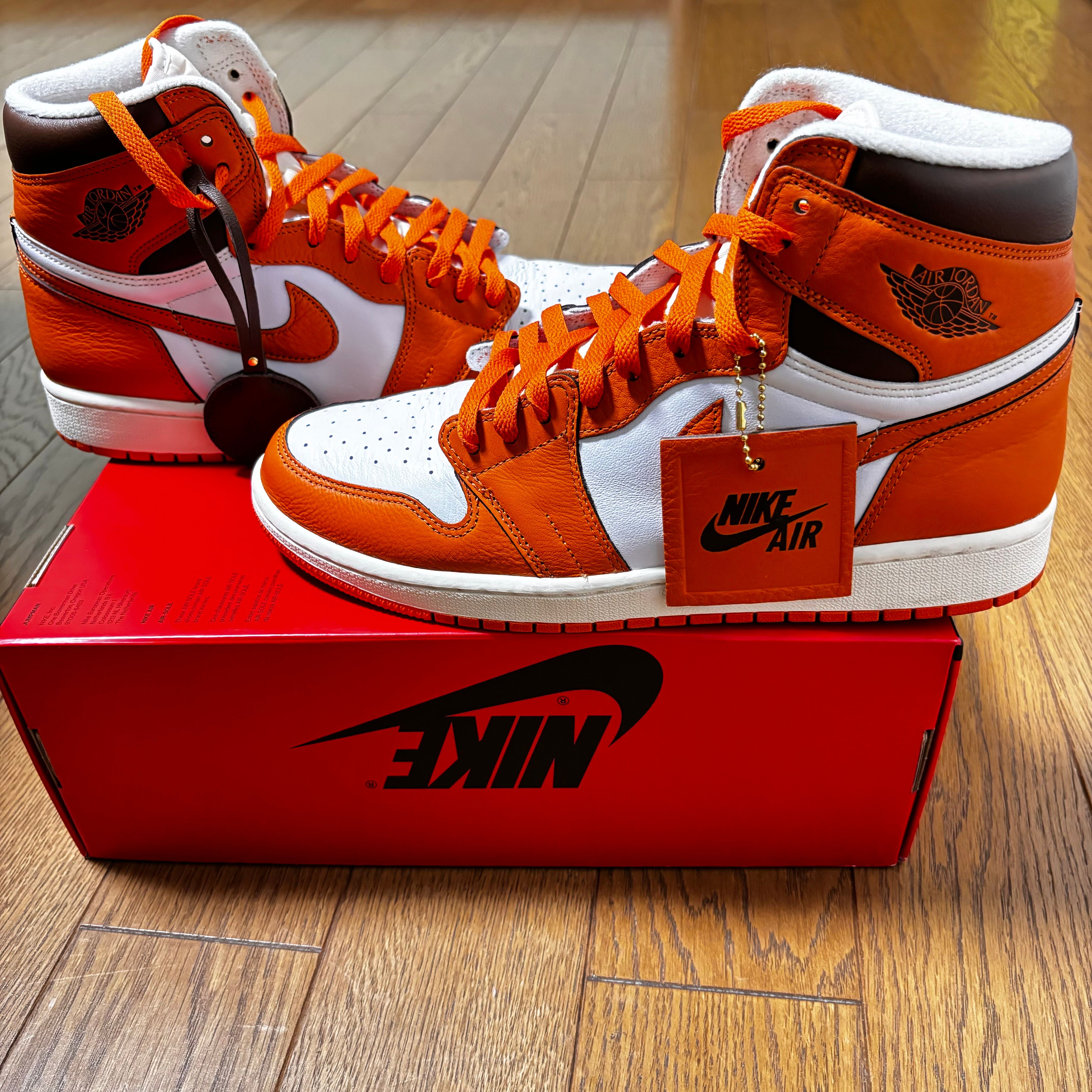 Nike Women's Air Jordan 1 High OG "Starfish"