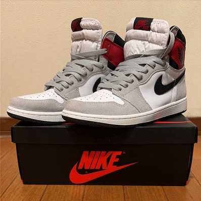 Nike Air Jordan 1 High OG "White/Black/Light Smoke Grey"