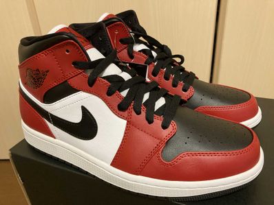 Nike Air Jordan 1 Mid "Chicago Black Toe"