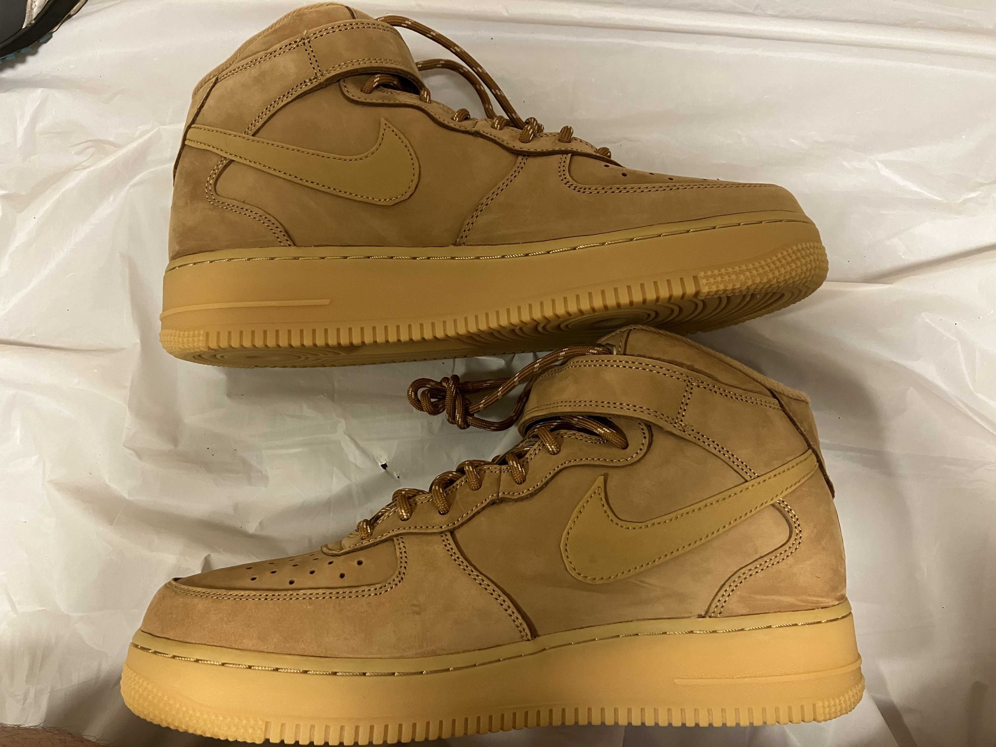 Nike Air Force 1 Mid "Flax"