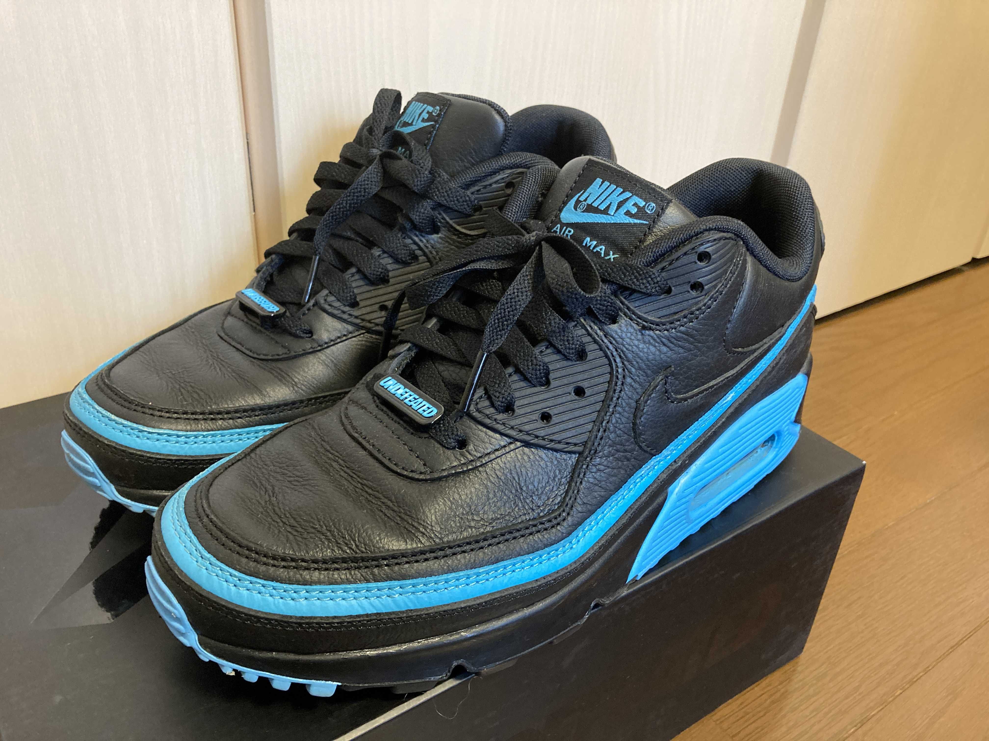 UNDEFEATED × Nike Air Max 90 "Black/Blue"