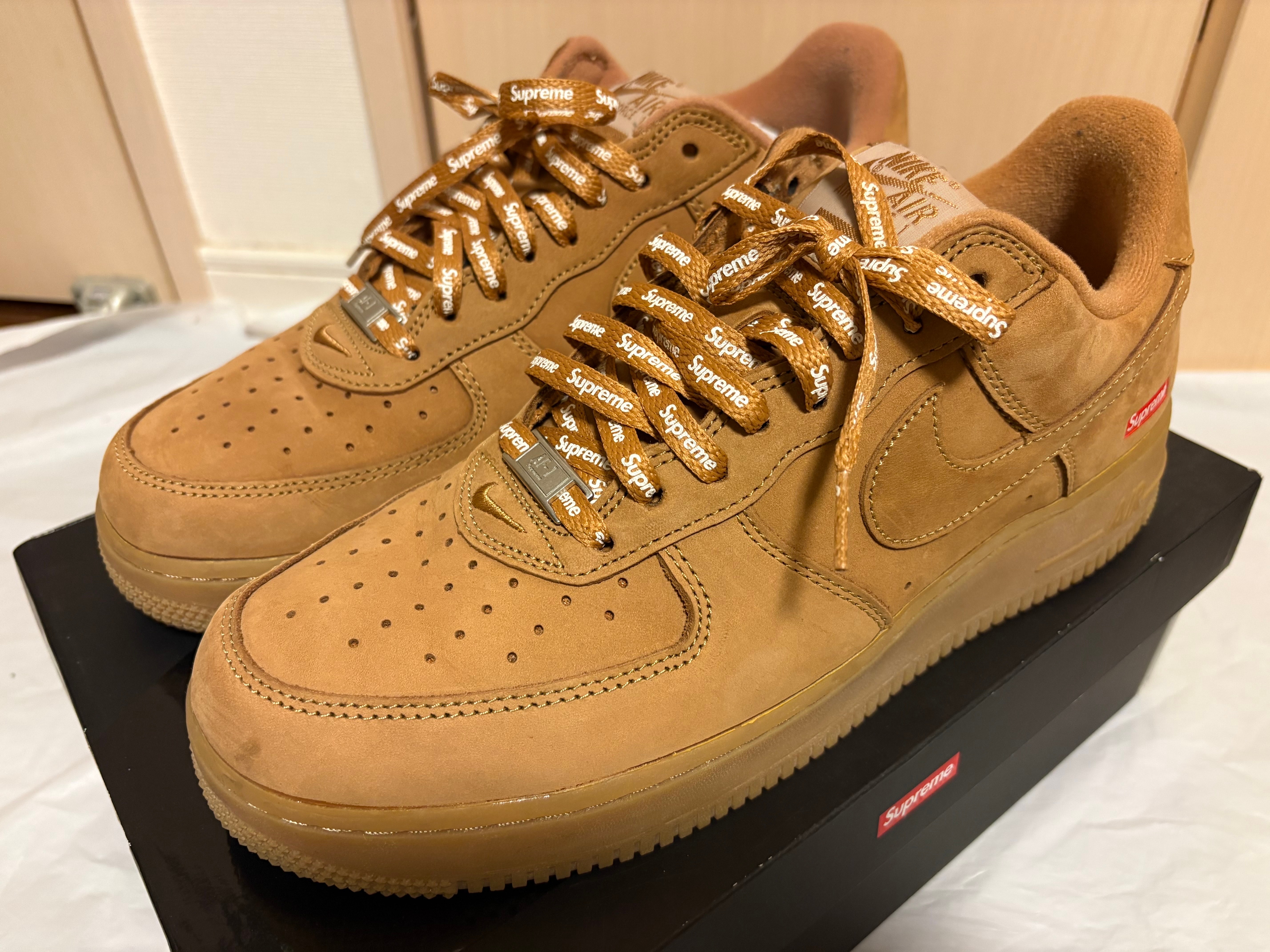 Supreme × Nike Air Force 1 Low 