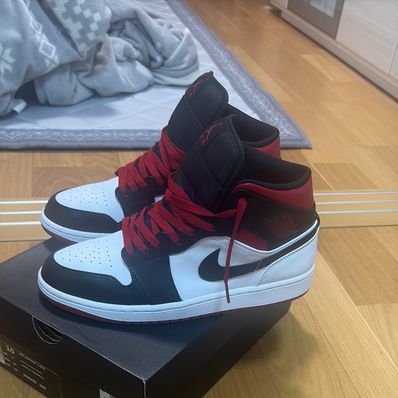 Nike Air Jordan 1 Mid "Gym Red"