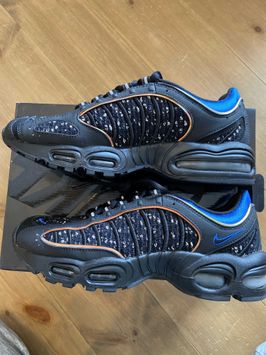 SUPREME × NIKE AIR MAX TAILWIND 4 BLACKを買うならスニーカーダンク
