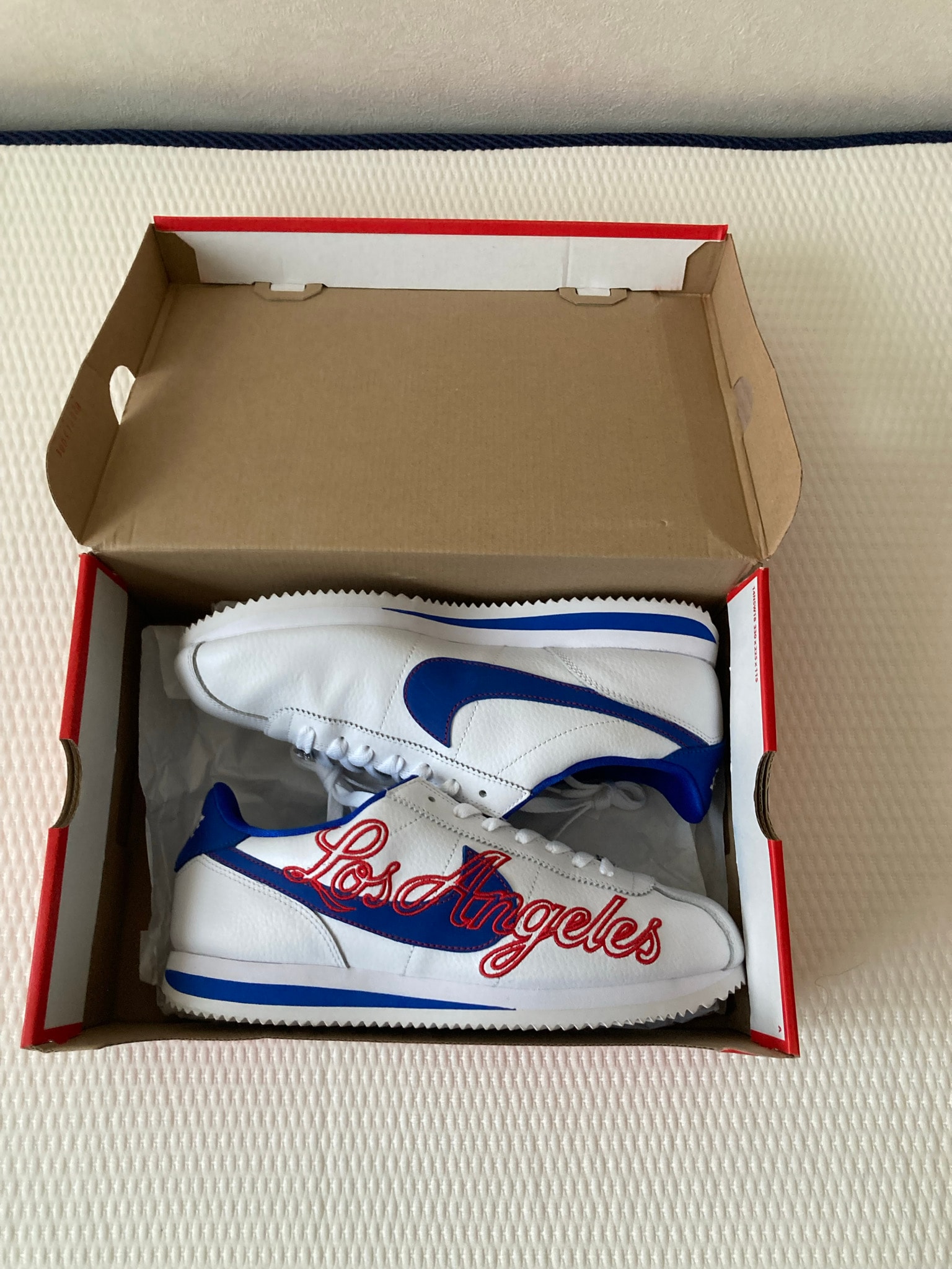 Nike Cortez Los Angeles "White/Red"