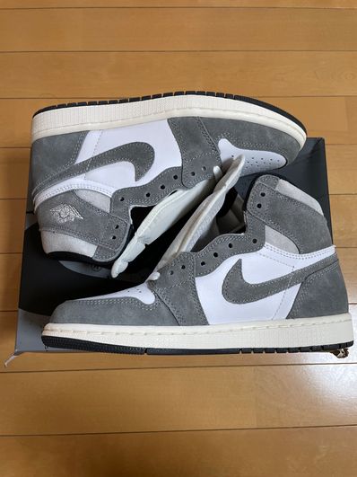 Nike Air Jordan 1 Retro High OG "Black and Smoke Grey"