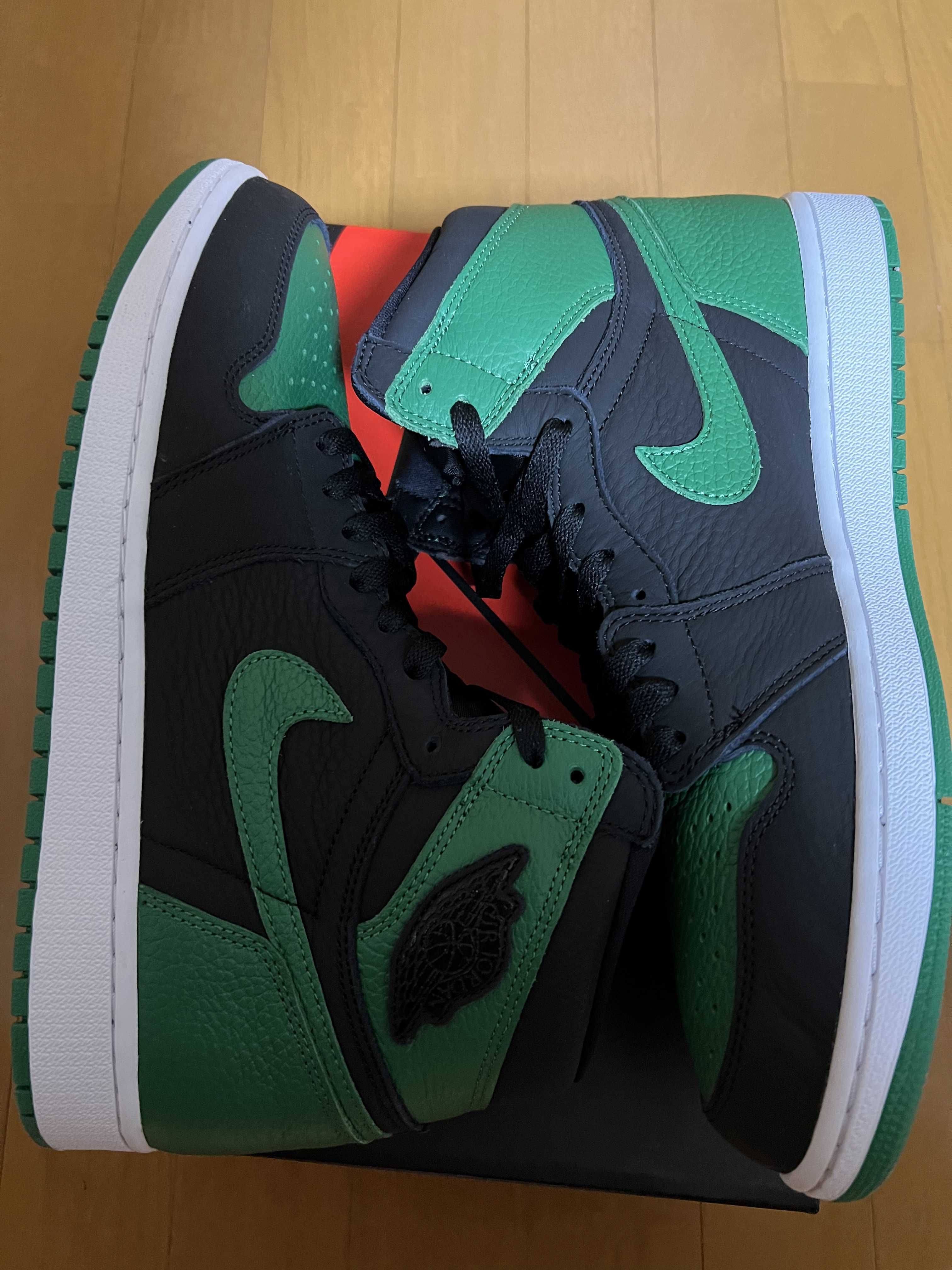 Nike Air Jordan 1 Retro High OG "Black/Pine Green" (2020)      