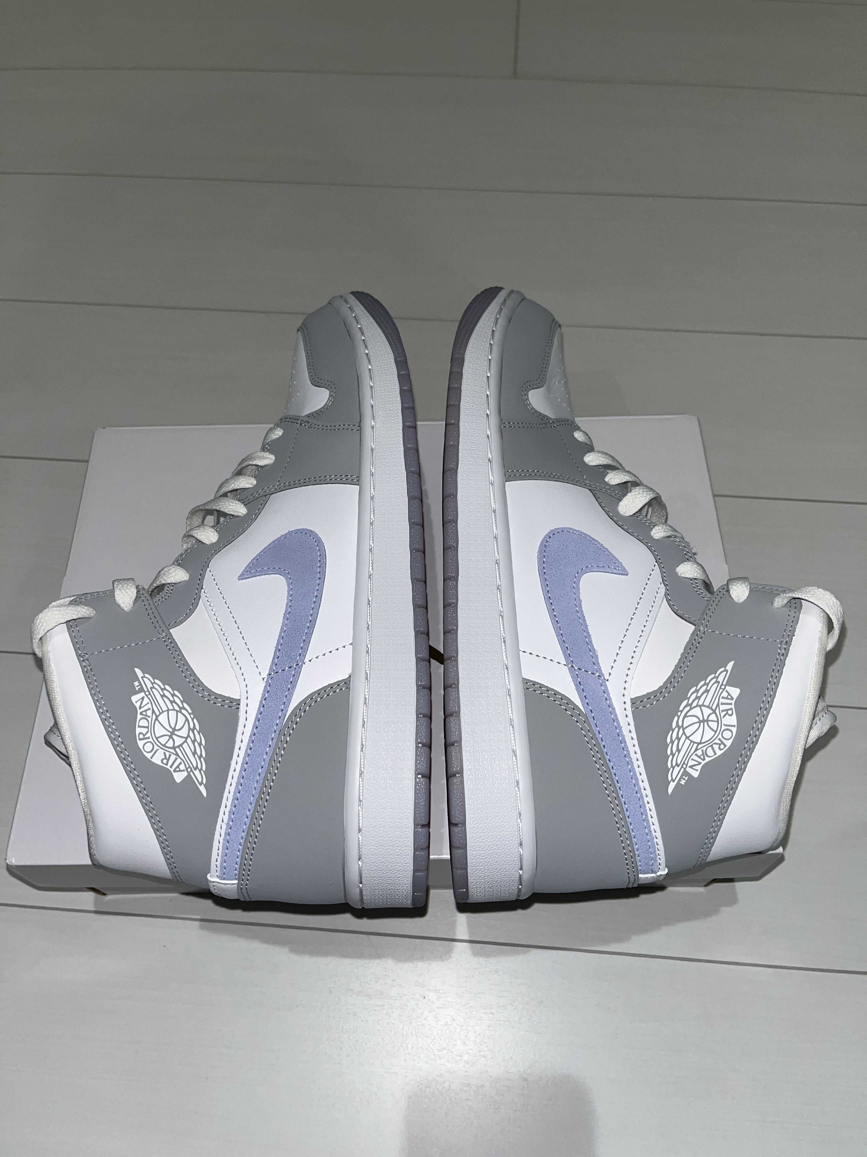 Nike Women's Air Jordan 1 Mid "Wolf Grey"