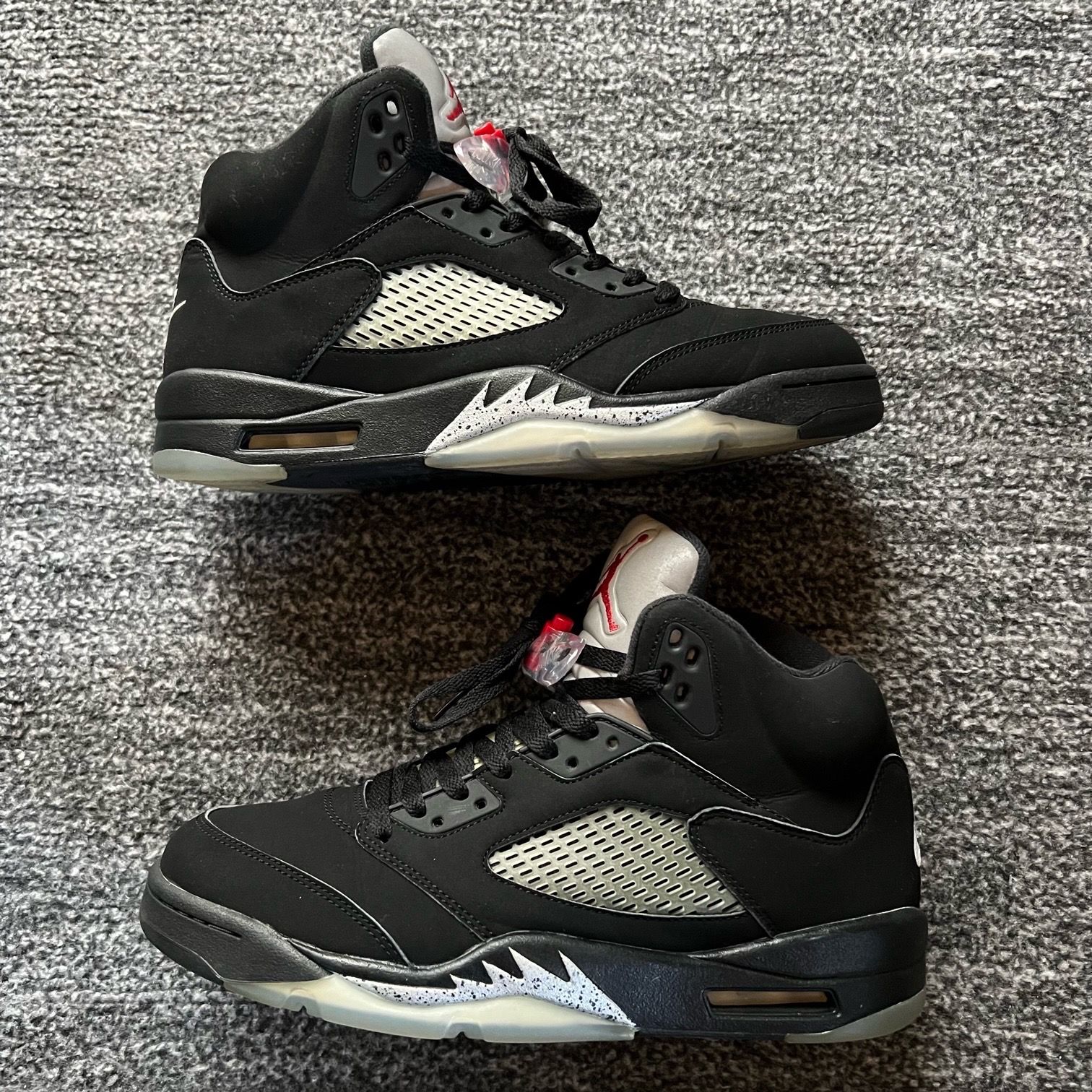 Nike Air Jordan 5 Retro OG "Black/Fire Red/Metallic Silver/White" (2016)