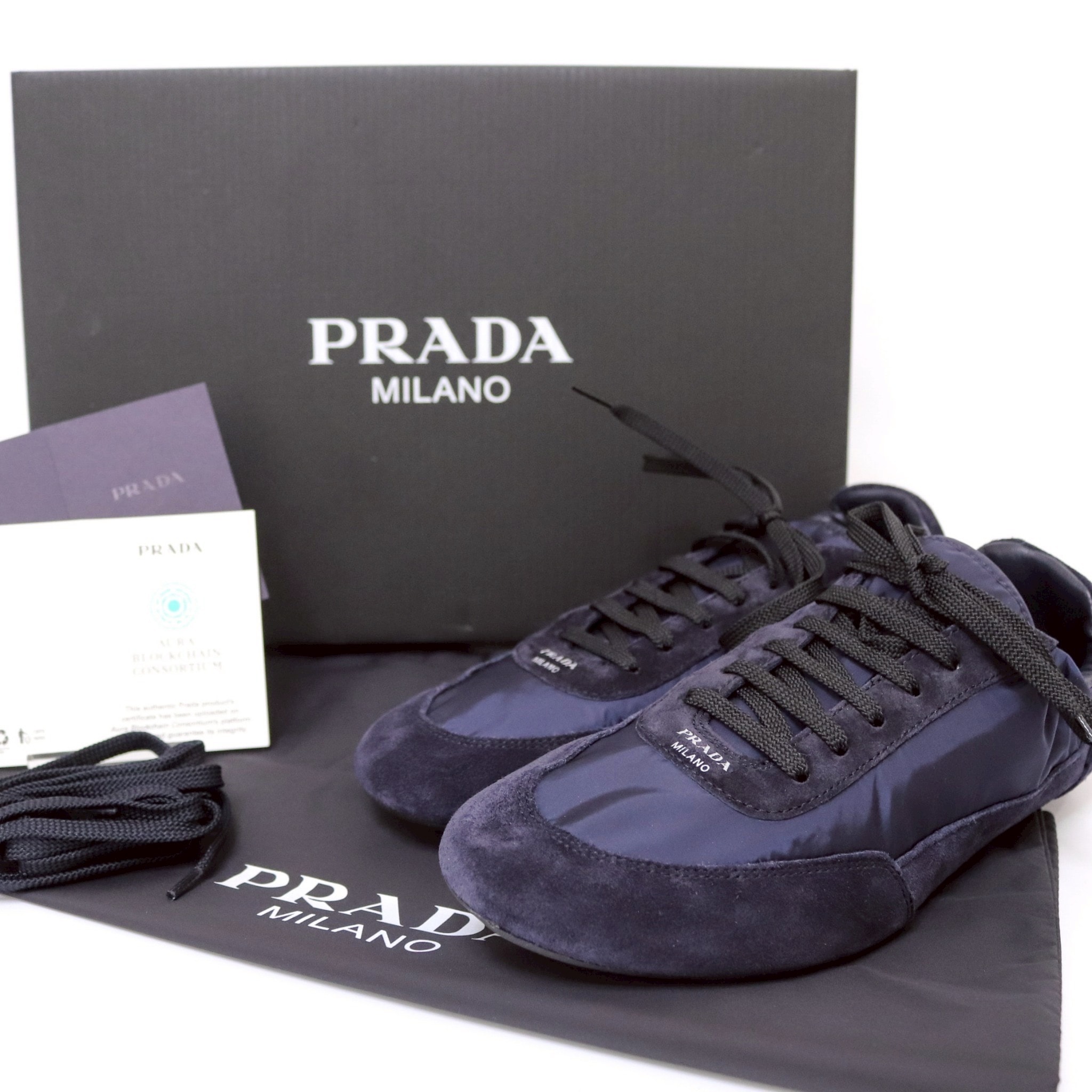 プラダ ウィメンズ コラプス リナイロン x スエード スニーカー "ネイビー"
