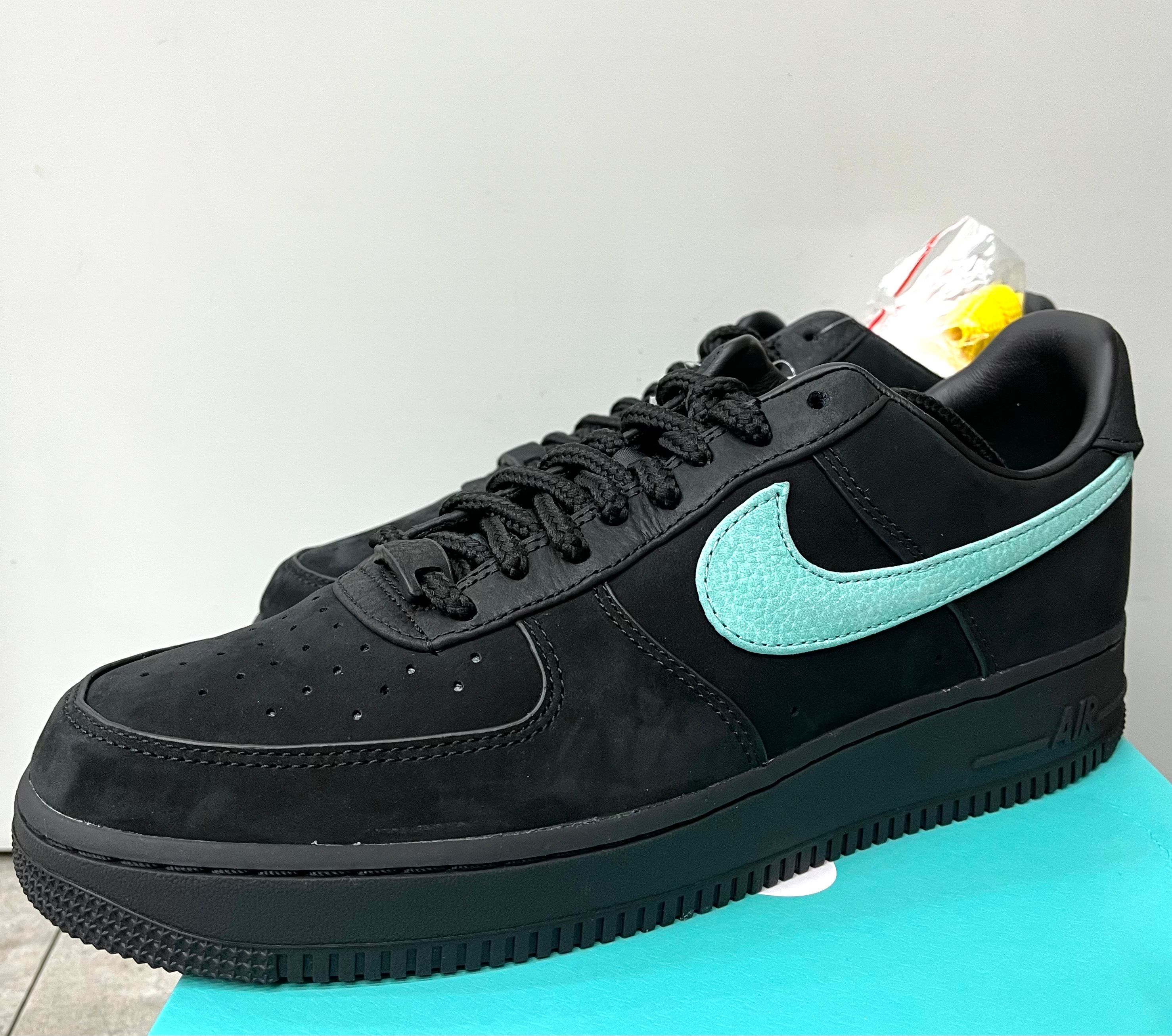 Tiffany & Co. × Nike Air Force 1 Low "1837"