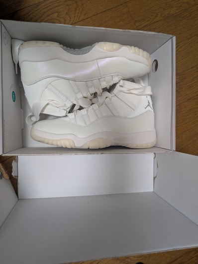 Nike Women's Air Jordan 11 "Grand Finale/Pearl"
