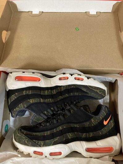 Carharte WIP × Nike Air Max 95 "Black/Sail/Total Orange"