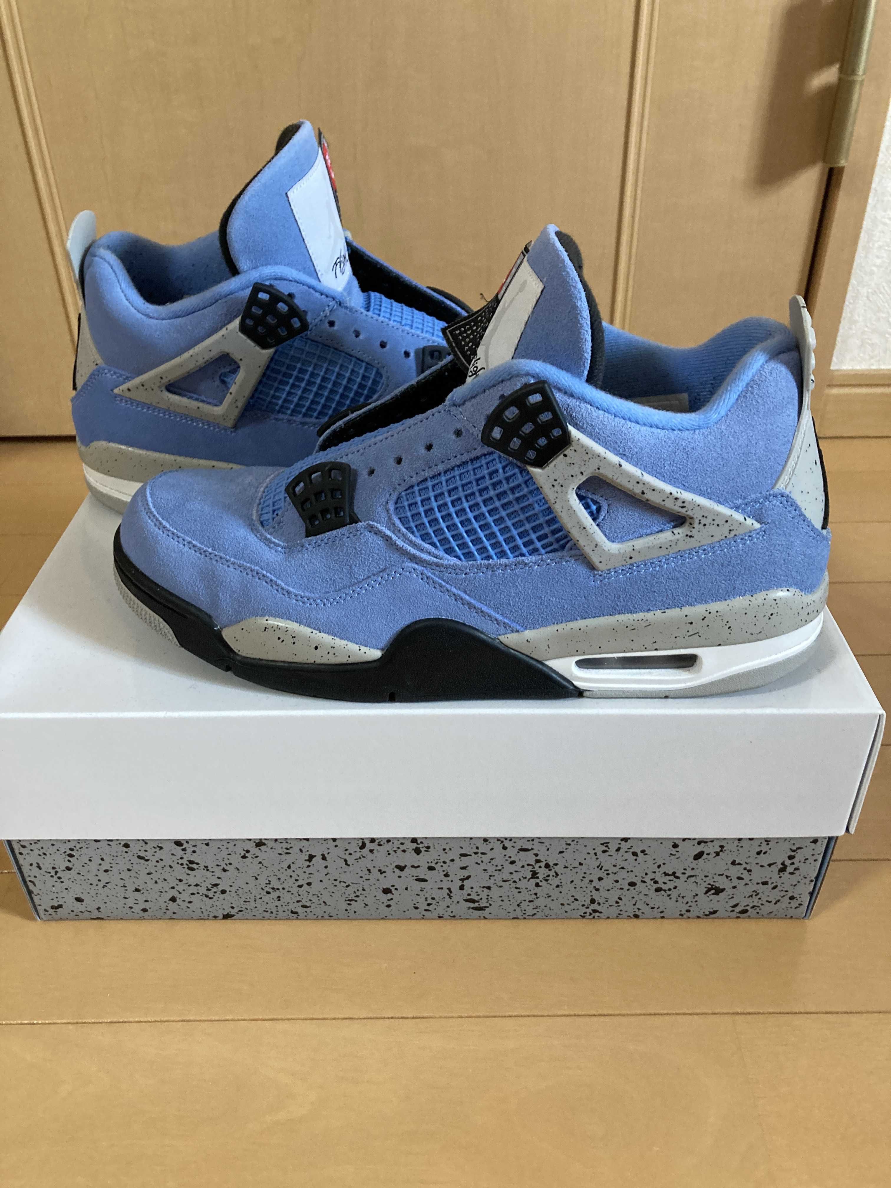 Nike Air Jordan 4 "University Blue"