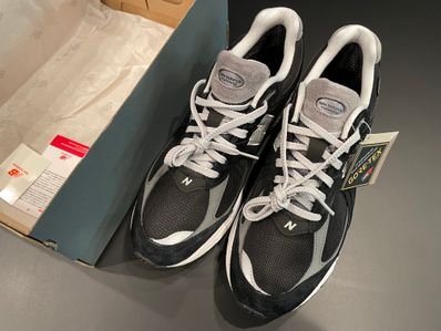 New Balance 2002R GORE-TEX "Black/Gray"