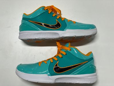 UNDEFEATED × Nike Kobe 4 Protro "Hyper Jade"