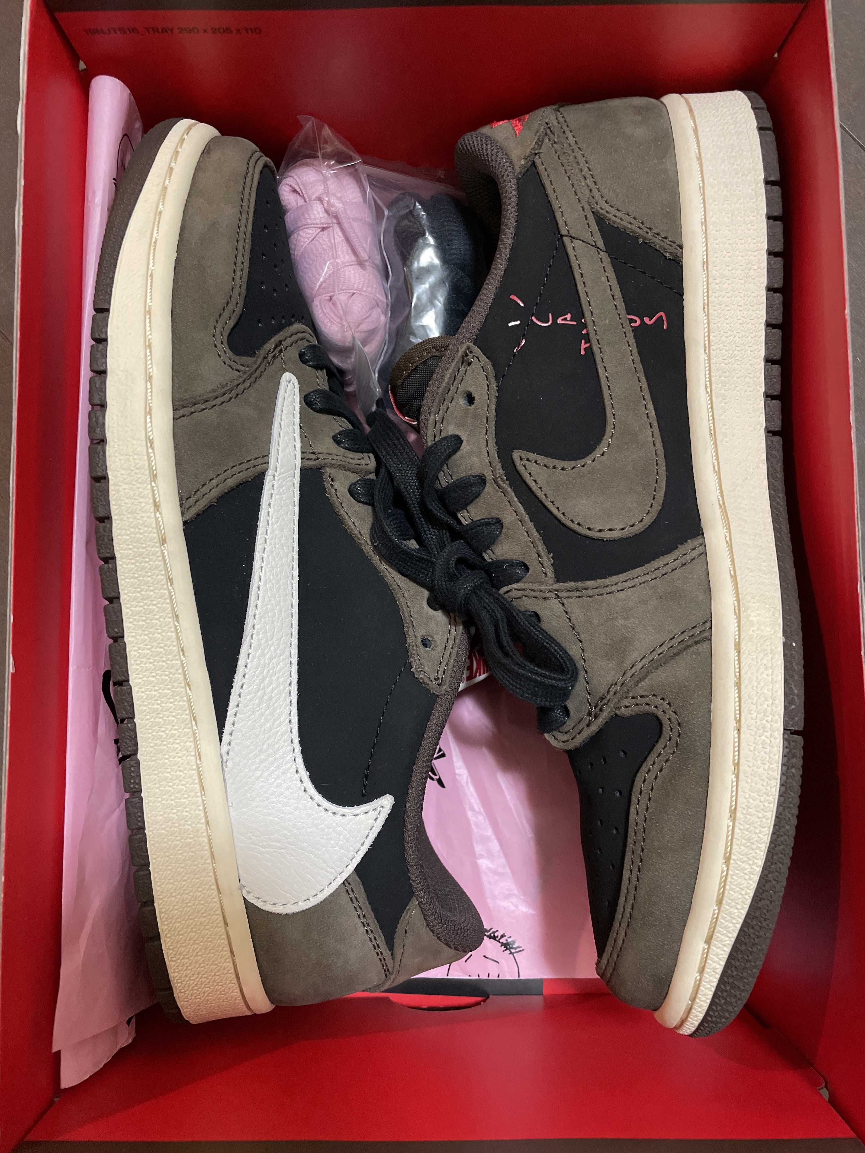 Travis Scott × Nike Air Jordan 1 Low OG SP-T "Black/Dark Mocha"