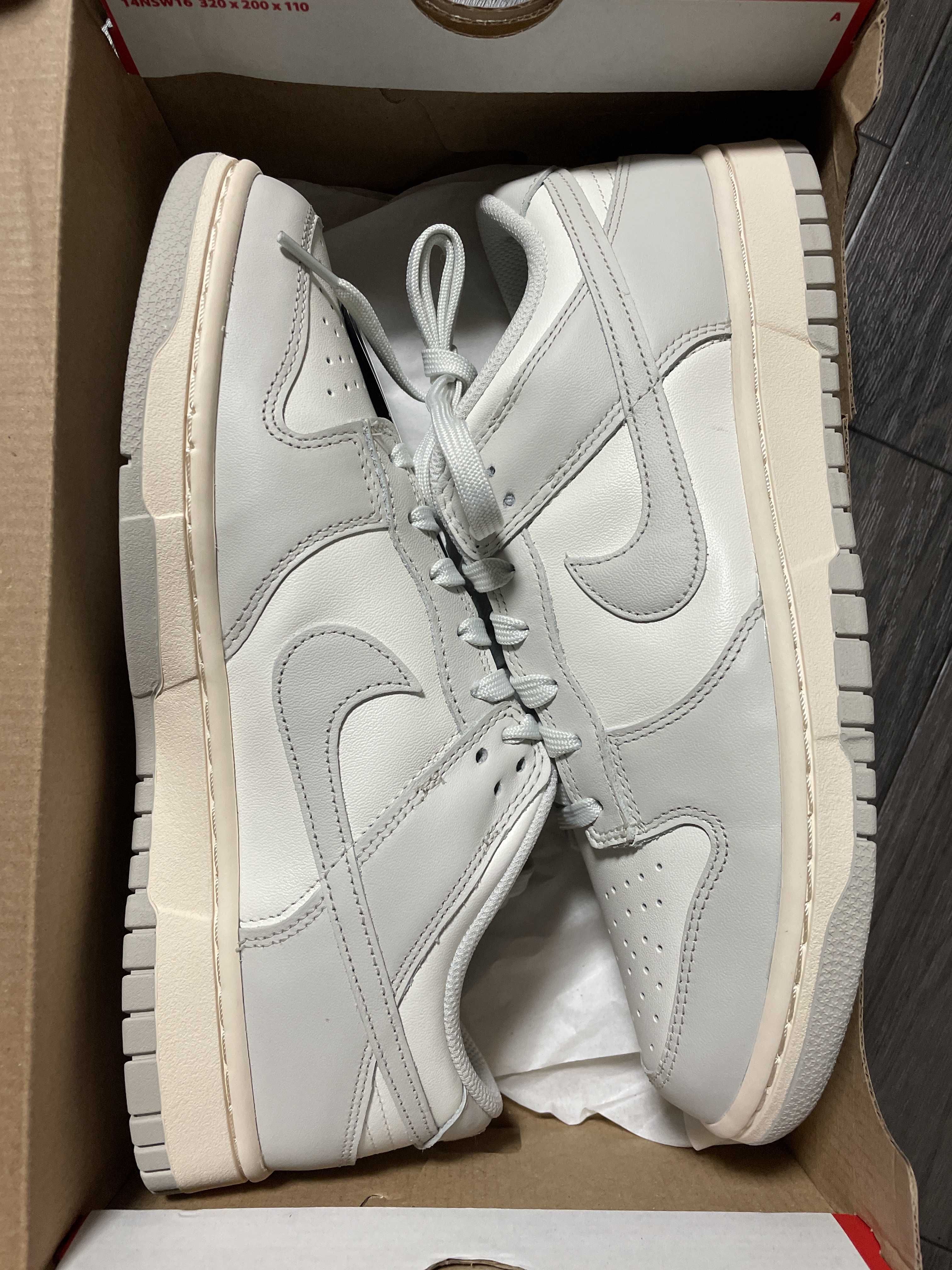 Nike Women's Dunk Low "Light Bone"