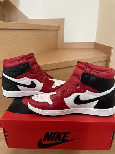 Nike Women's Air Jordan 1 High OG "Satin Red"