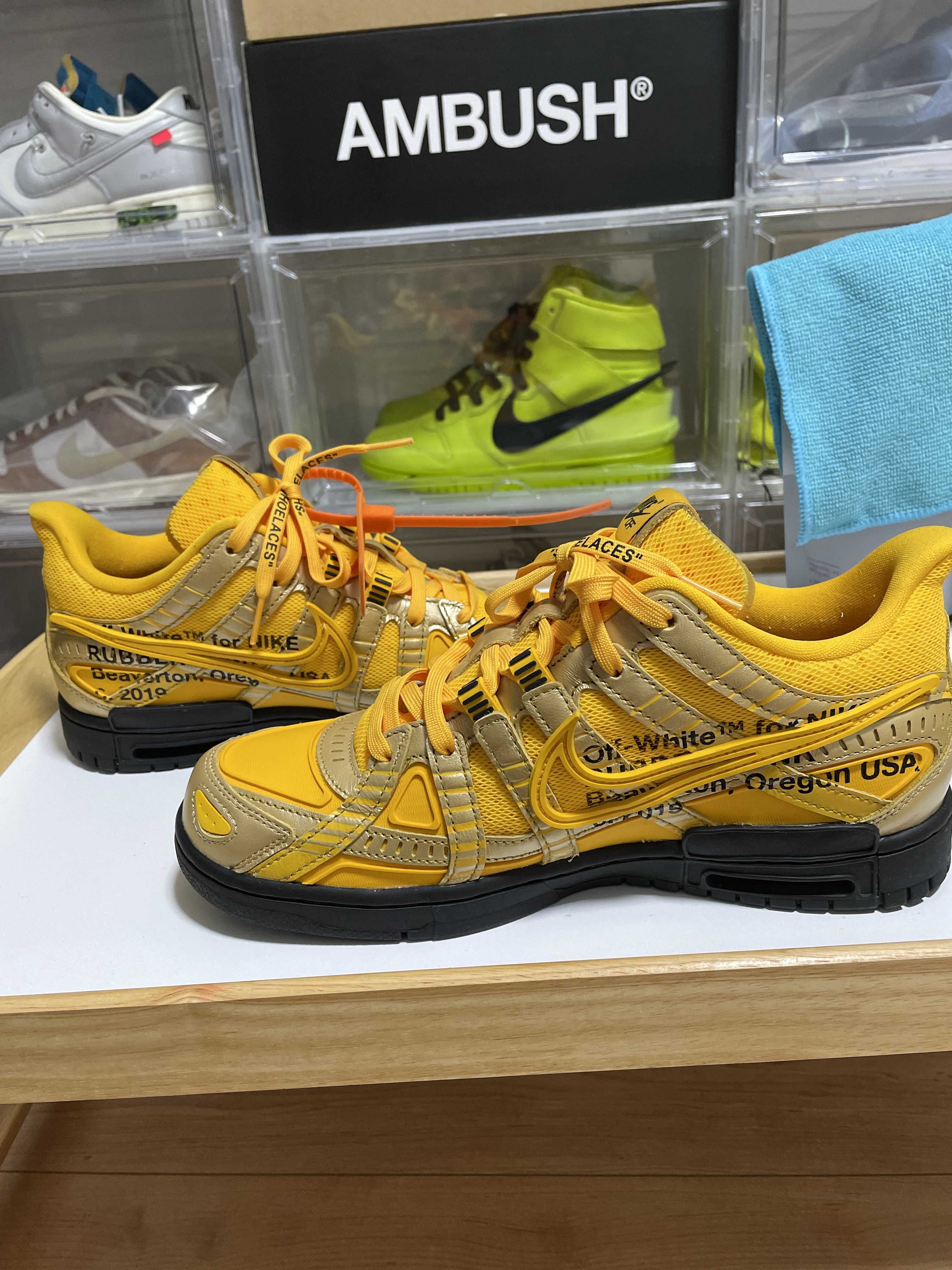 Off-White × Nike Air Rubber Dunk "University Gold" 