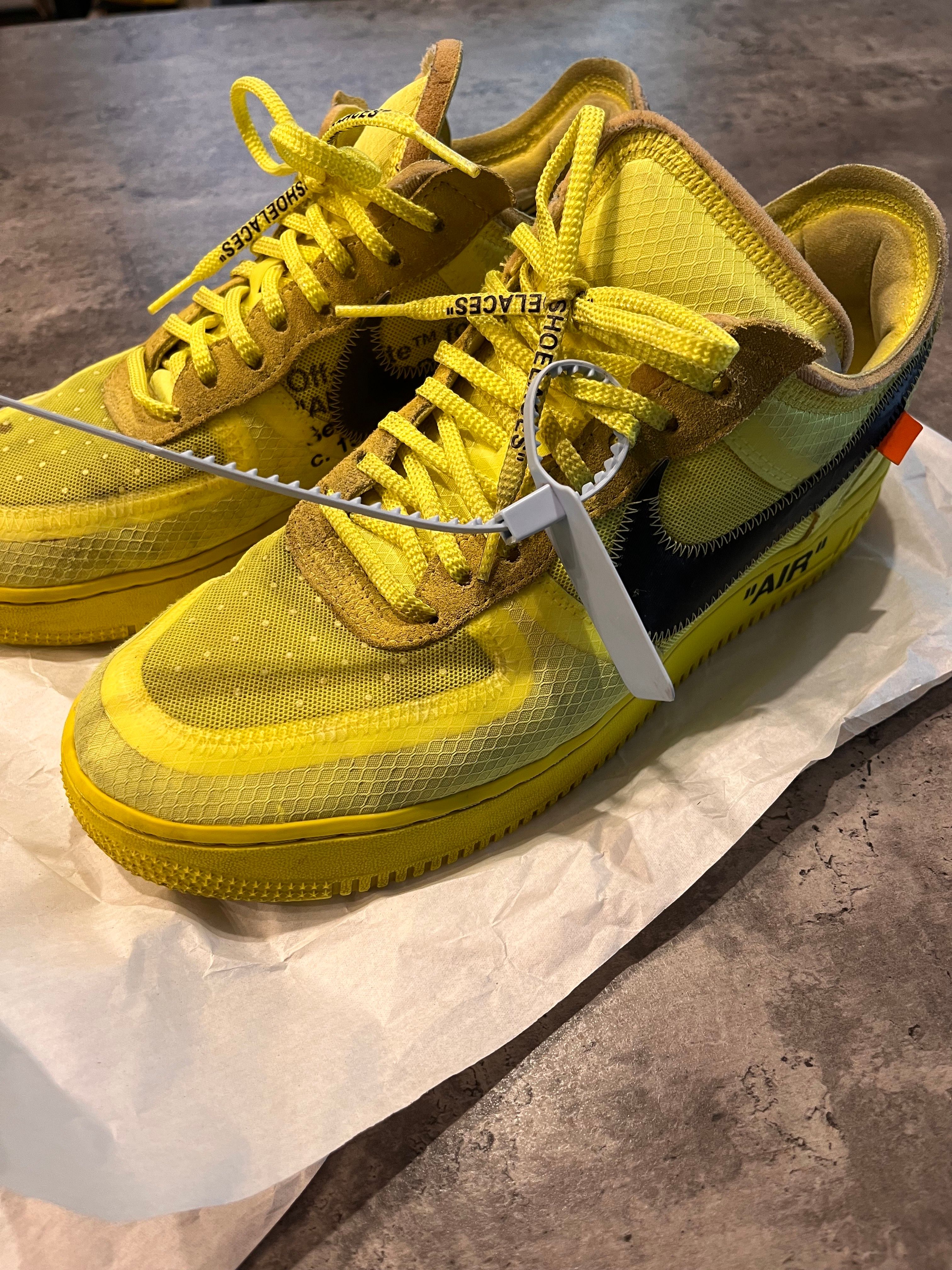 Off-White × Nike Air Force 1 Low "Volt"