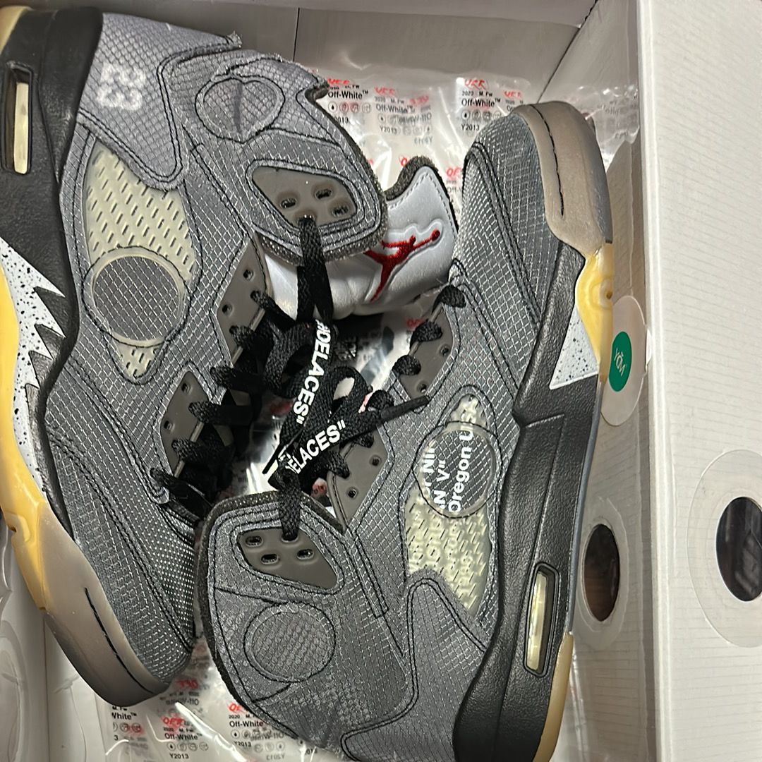 Off-White × Nike Air Jordan 5 "Black/Muslin/Fire Red"