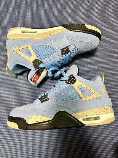 Nike Air Jordan 4 "University Blue"