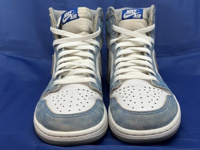 Nike Air Jordan 1 High OG "Hyper Royal"