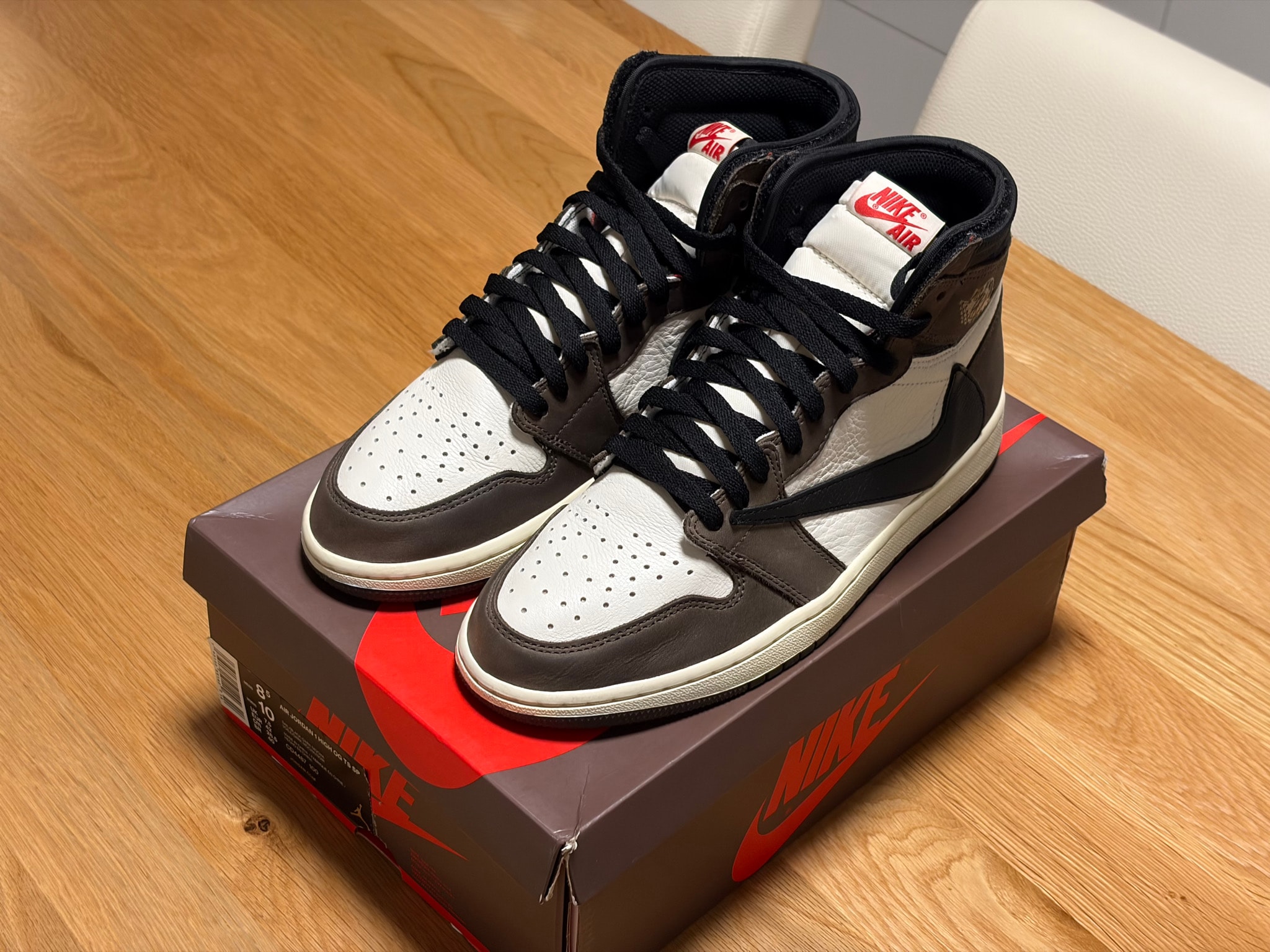 Travis Scott × Nike Air Jordan 1 Retro High OG TS SP "Sail/Dark Mocha"