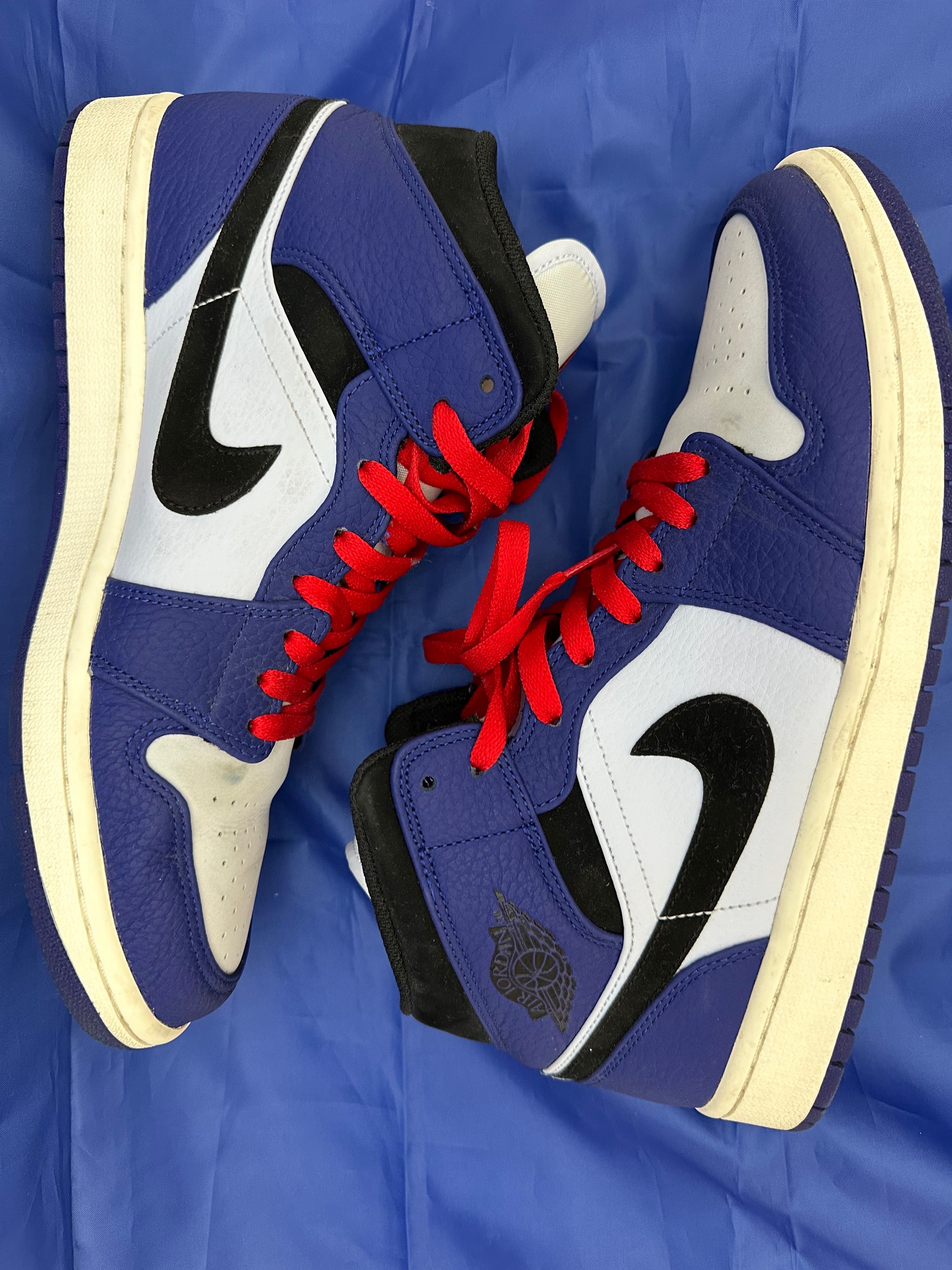 Nike Air Jordan 1 Mid "Deep Royal Blue"