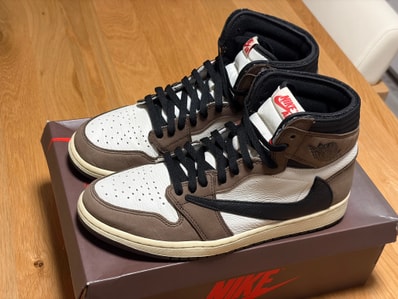 Travis Scott × Nike Air Jordan 1 Retro High OG TS SP "Sail/Dark Mocha"