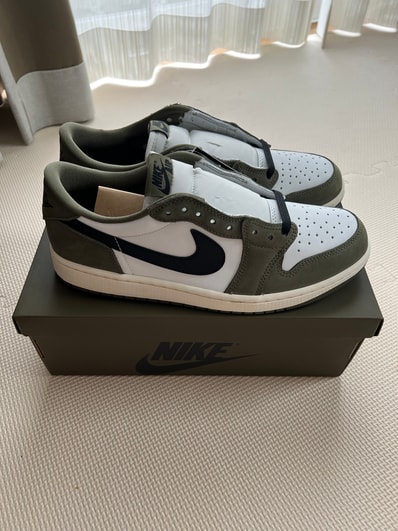 Nike Air Jordan 1 Low OG "Medium Olive and Summit White"