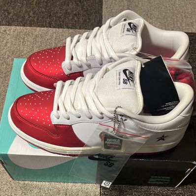 Supreme × Nike Dunk Low "Varsity Red/White"