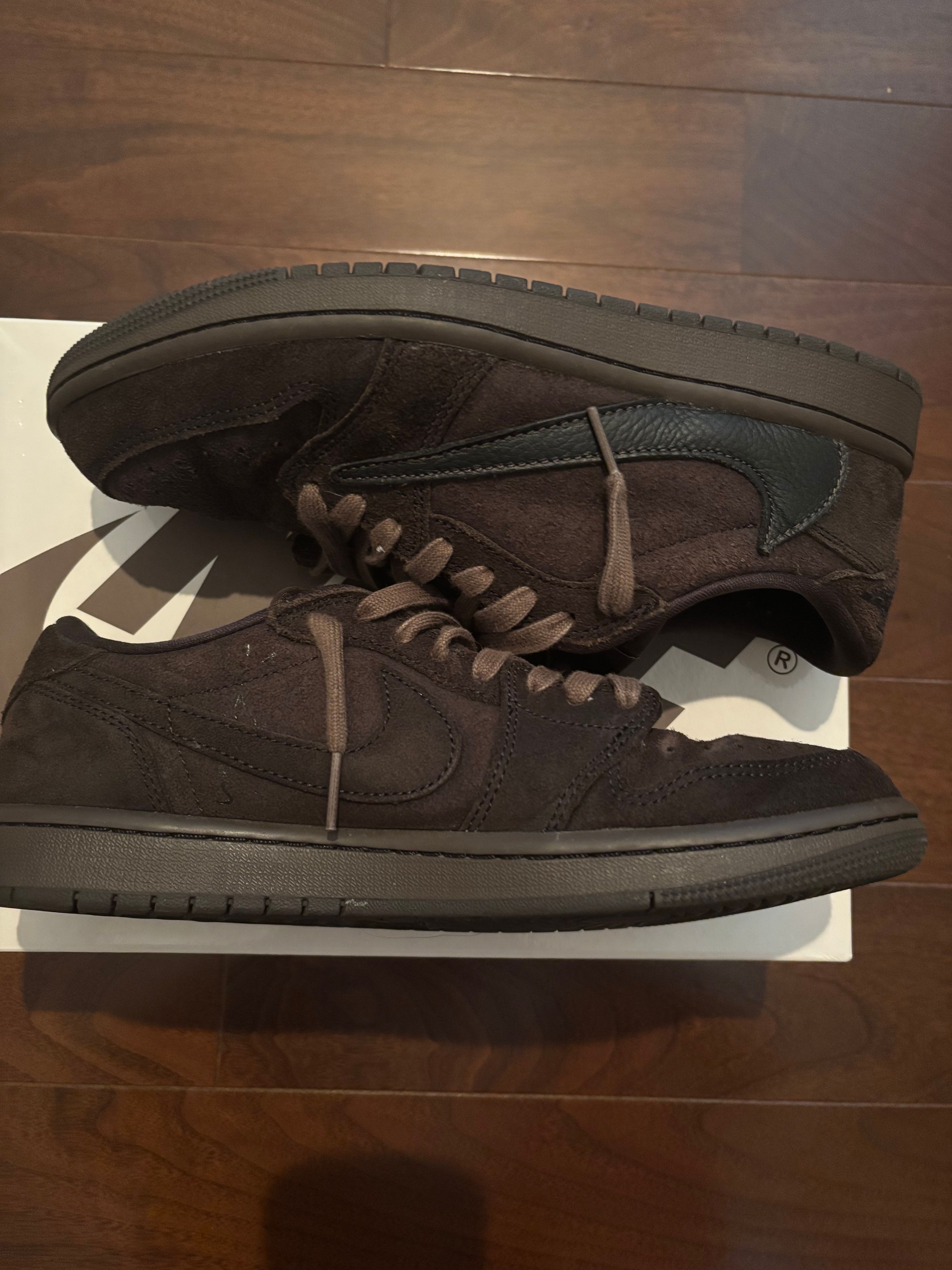 Travis Scott × Nike Air Jordan 1 Low OG SP "Velvet Brown and Dark Mocha"